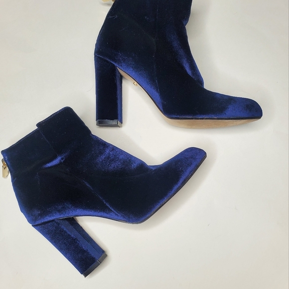Raye Blue Velvet Ankle Booties 7.5 - Picture 12 of 14